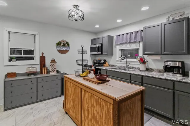 $130,000 | 300 East Arch Street, Jerseyville, IL 62052