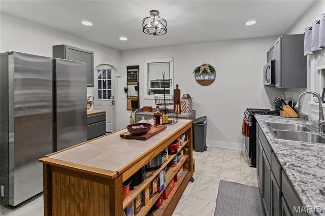 $130,000 | 300 East Arch Street, Jerseyville, IL 62052