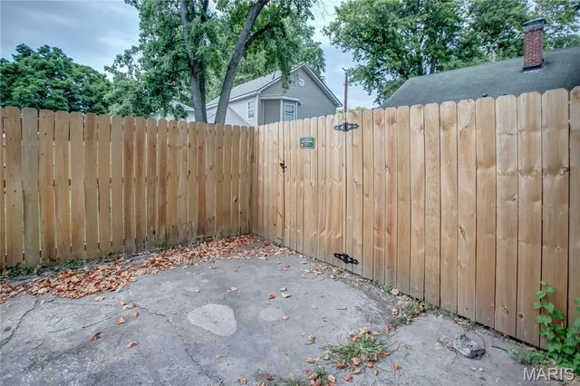 $130,000 | 300 East Arch Street, Jerseyville, IL 62052