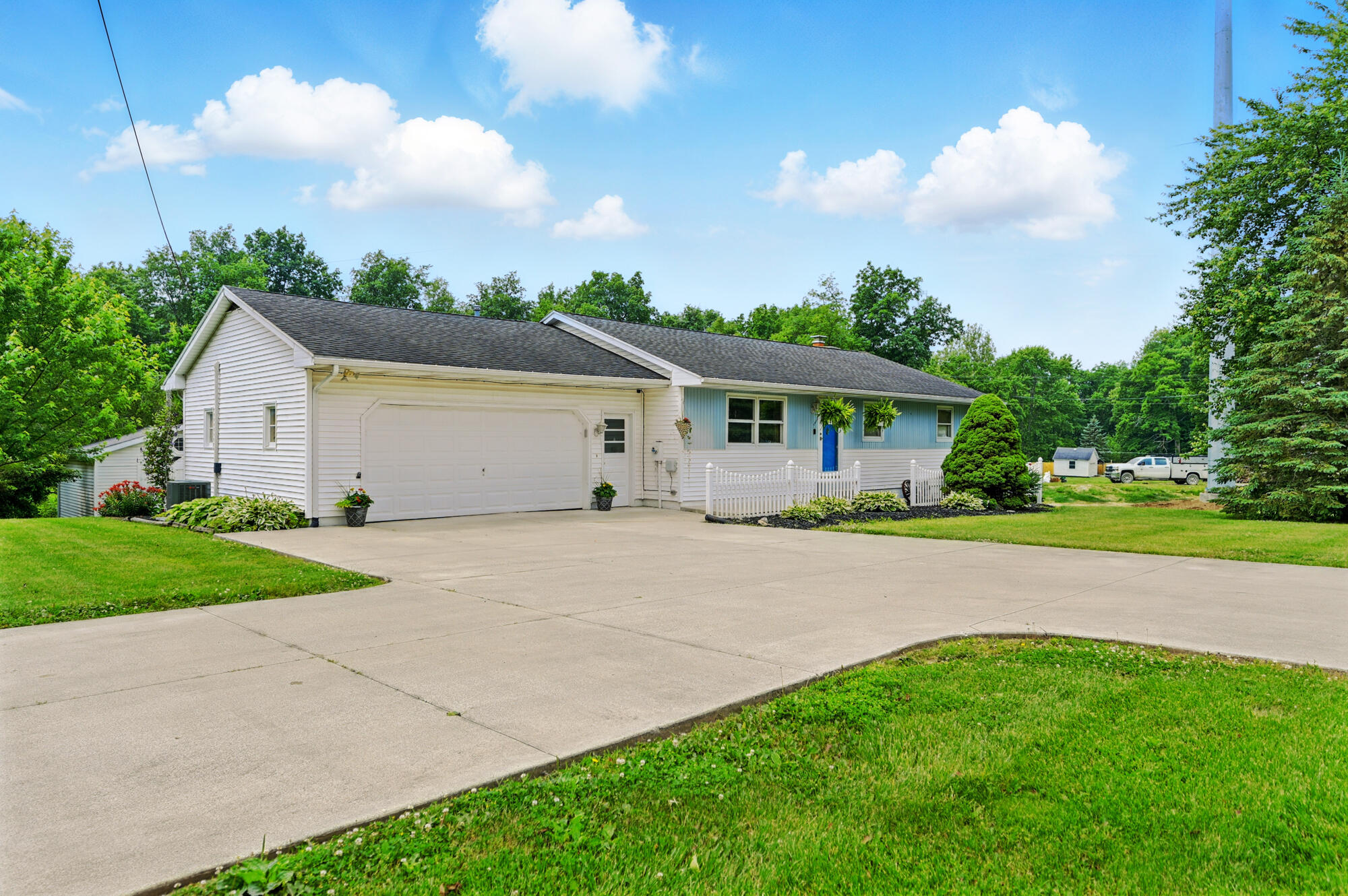 1129 West Bluelick Road Lima, OH 45801 - Photo 4 of 55 Gallery Image 4