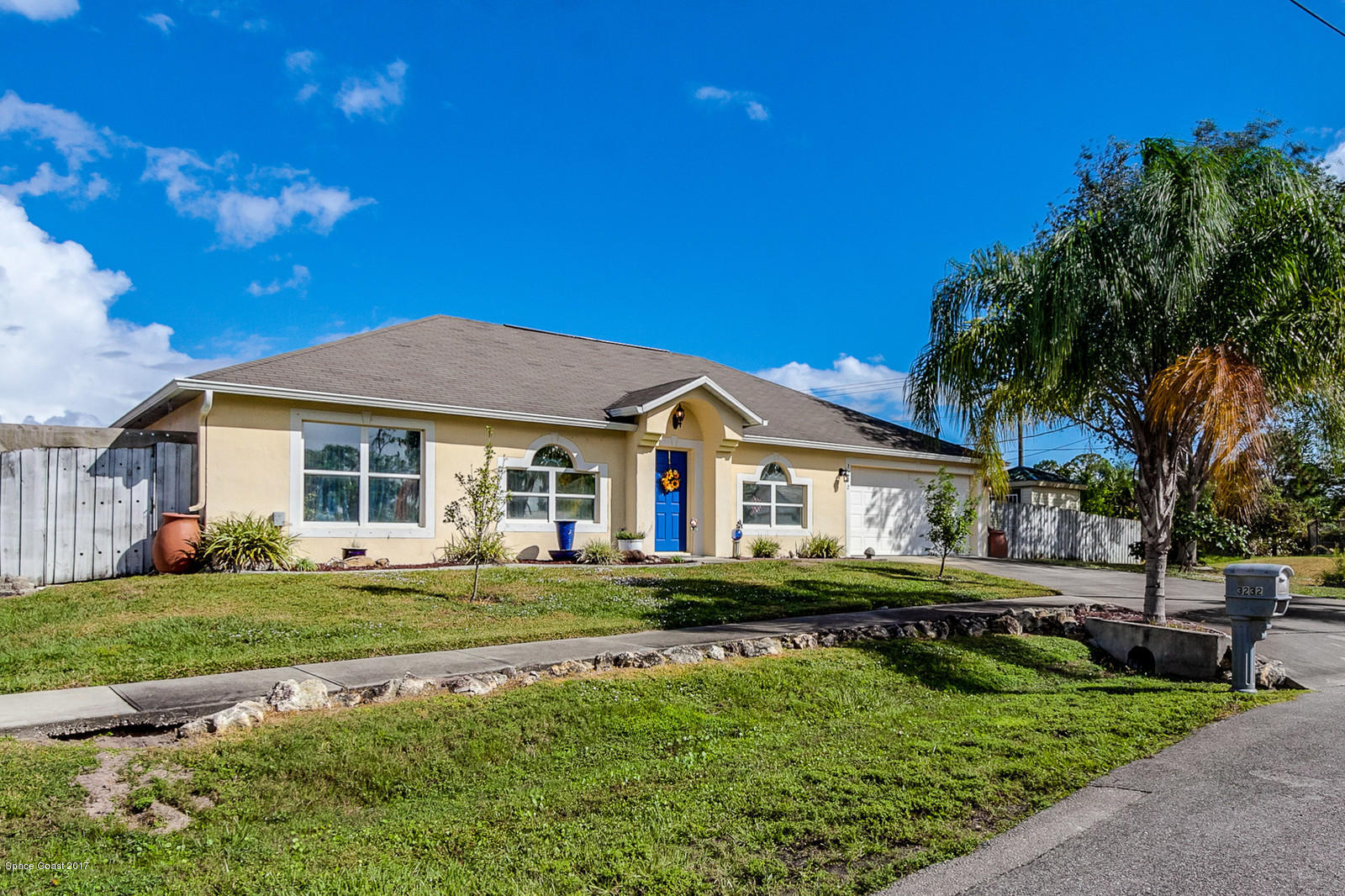 3232 Echo Ridge Place Cocoa, FL 32926 - Photo 2 of 32 02_3232EchoRidgePlace-9542_mls