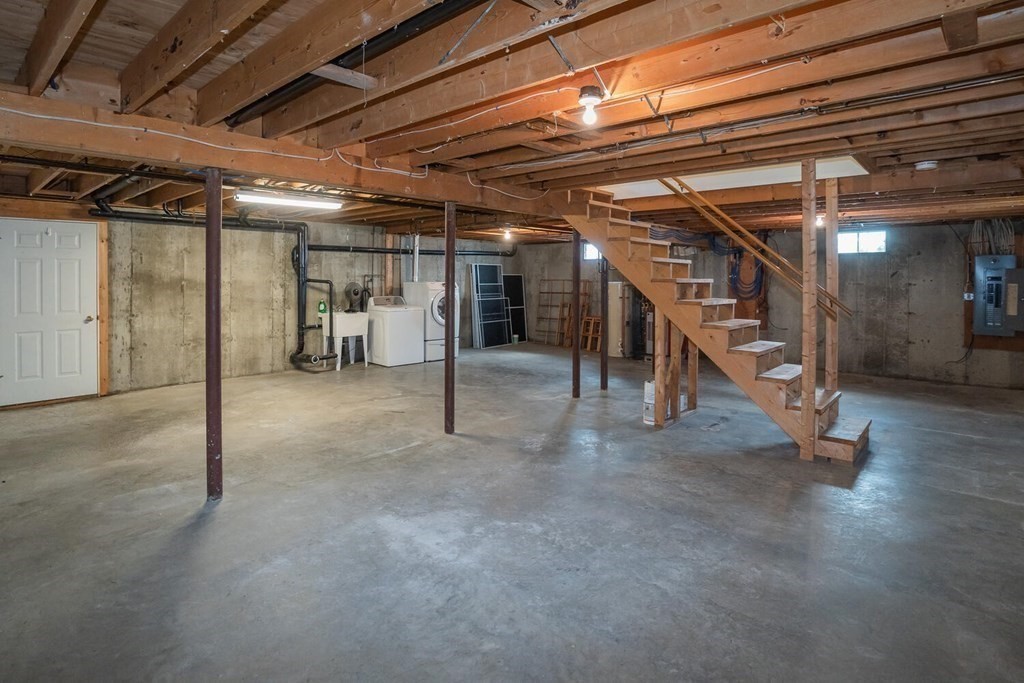 26 Hop Brook Road Amherst, MA 01002 - Photo 36 of 42 Gallery Image 36