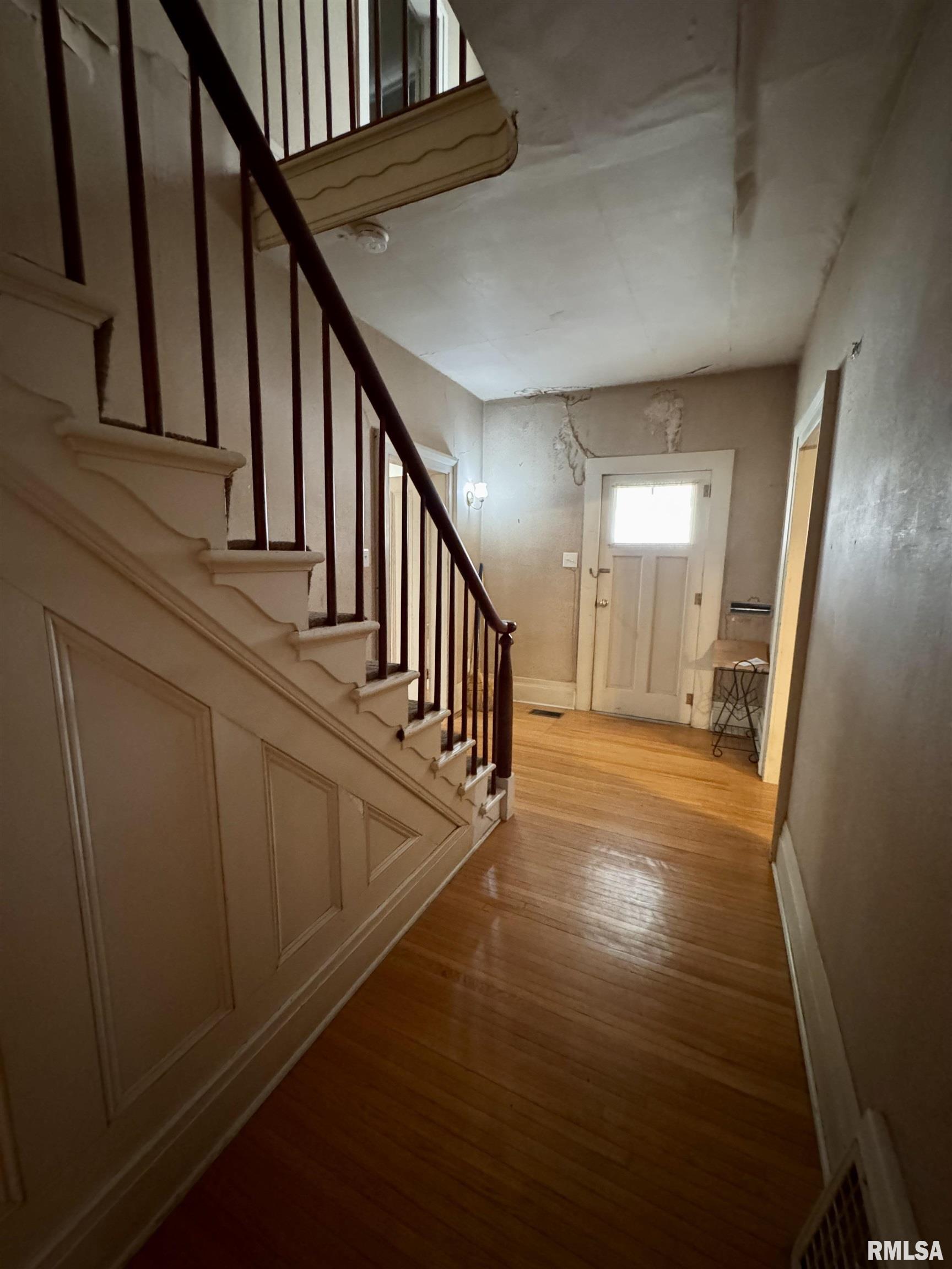 727 East Jackson Macomb, IL 61455 - Photo 12 of 34