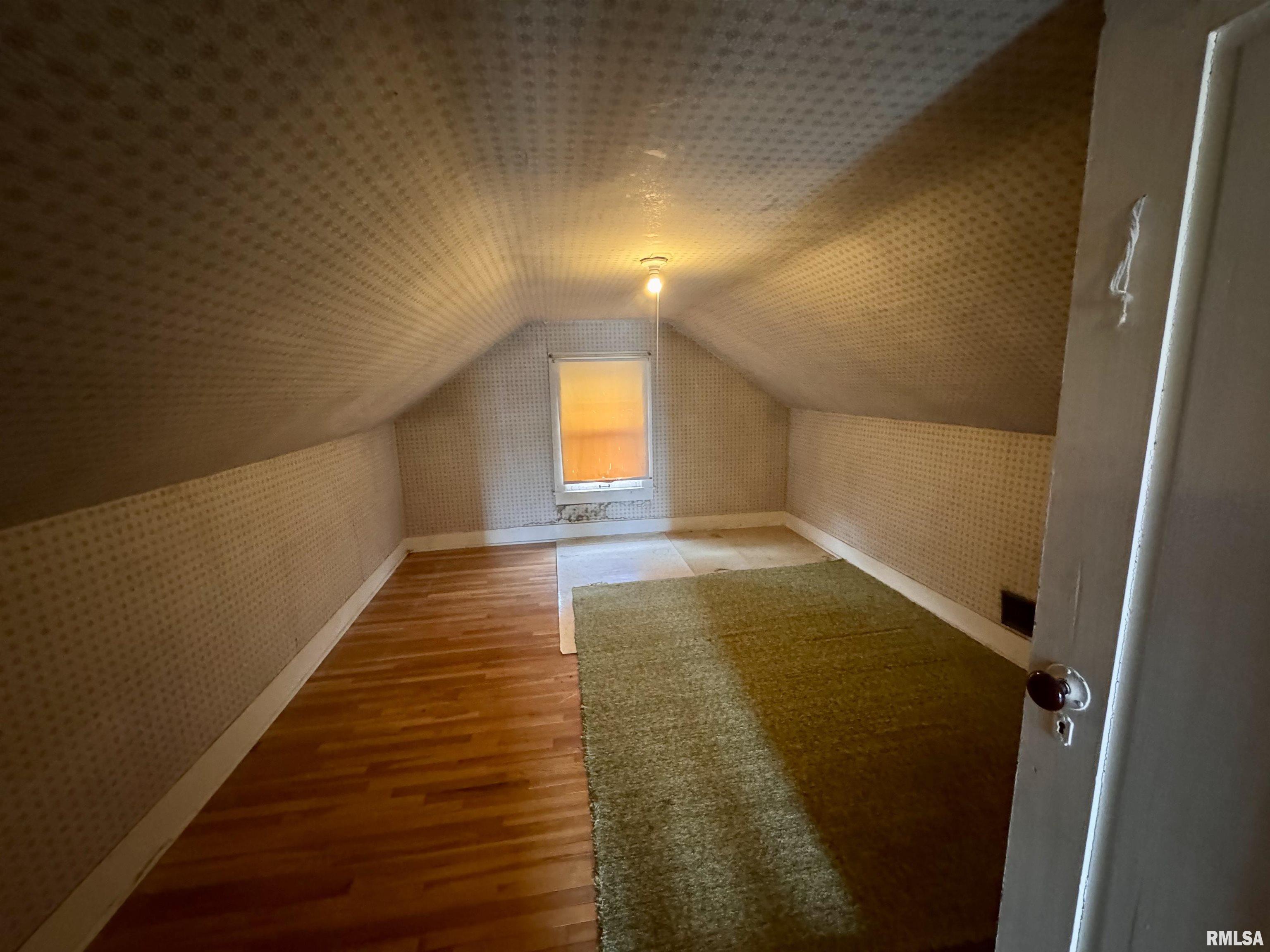 727 East Jackson Macomb, IL 61455 - Photo 17 of 34