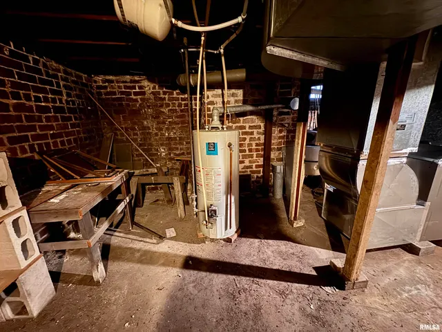 $68,900 | 727 East Jackson, Macomb, IL 61455