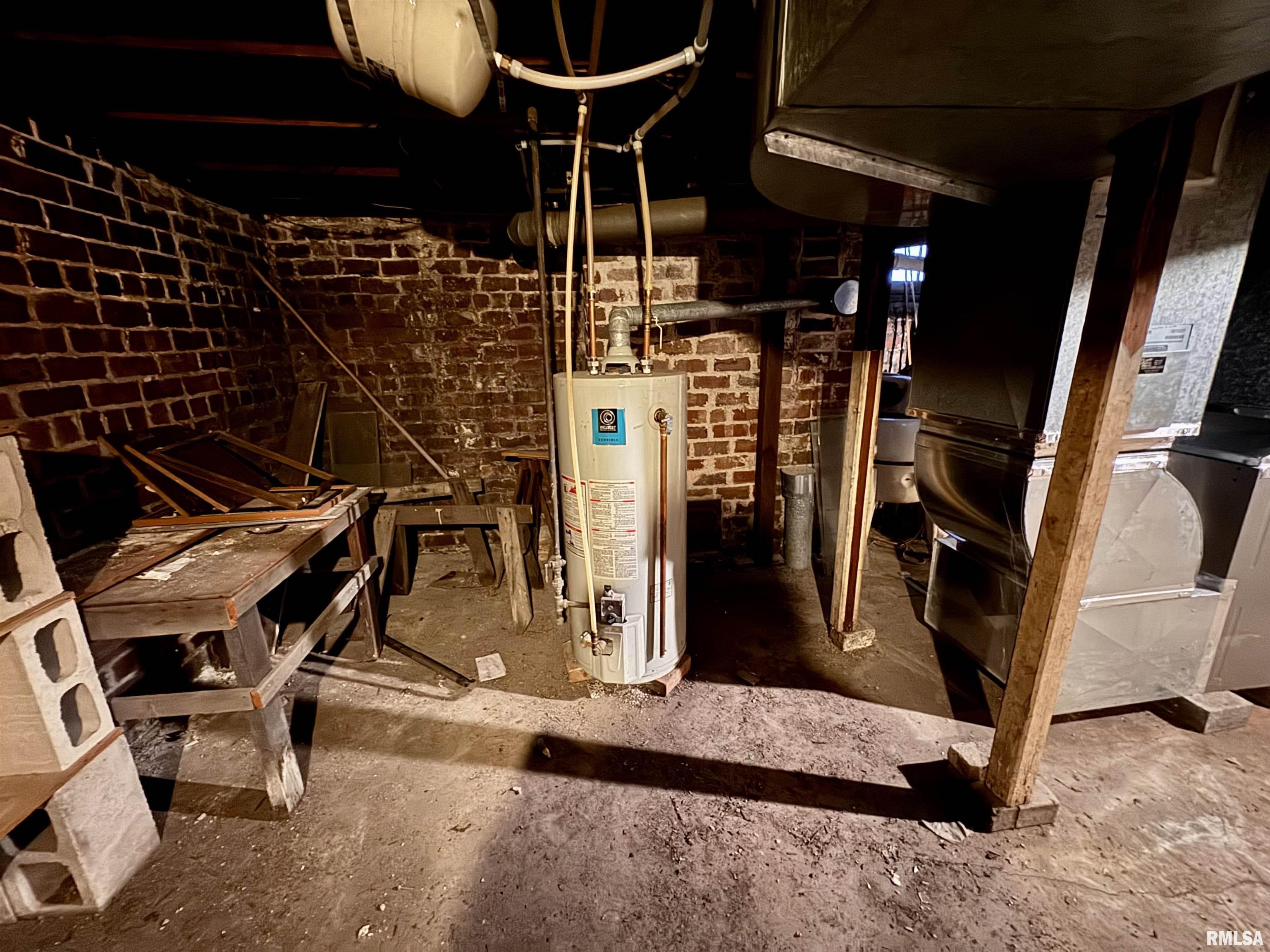 727 East Jackson Macomb, IL 61455 - Photo 22 of 34