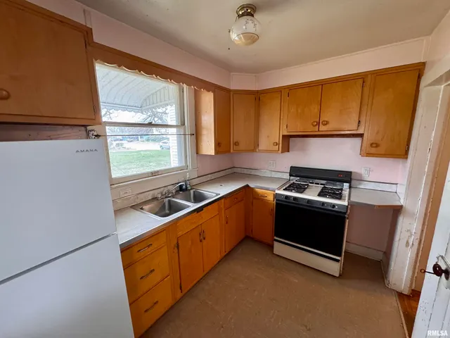 $68,900 | 727 East Jackson, Macomb, IL 61455