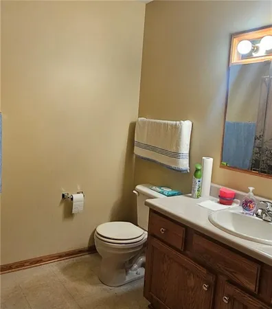 $399,000 | 205 Indiana Street, Oswego, KS 67356