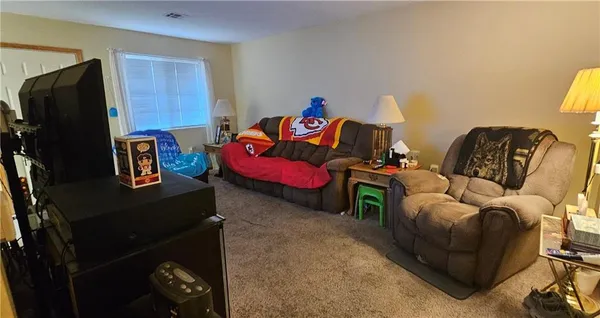 $399,000 | 205 Indiana Street, Oswego, KS 67356