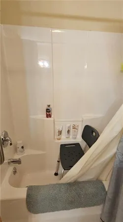 $399,000 | 205 Indiana Street, Oswego, KS 67356