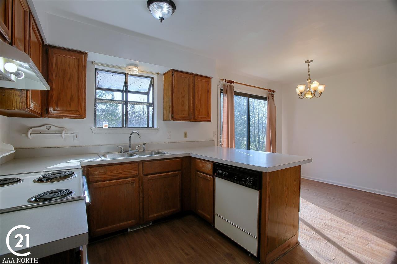 5072 John R Road Troy, MI 48085 - Photo 6 of 30