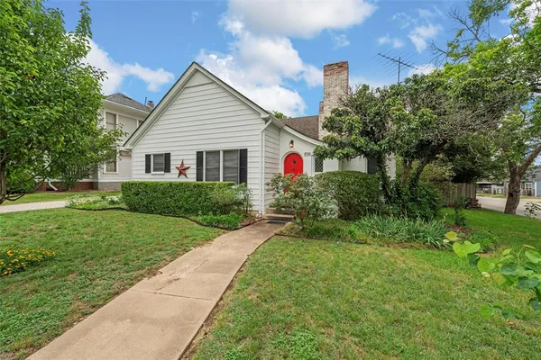 $219,000 | 2530 Colcord Avenue, Waco, TX 76707