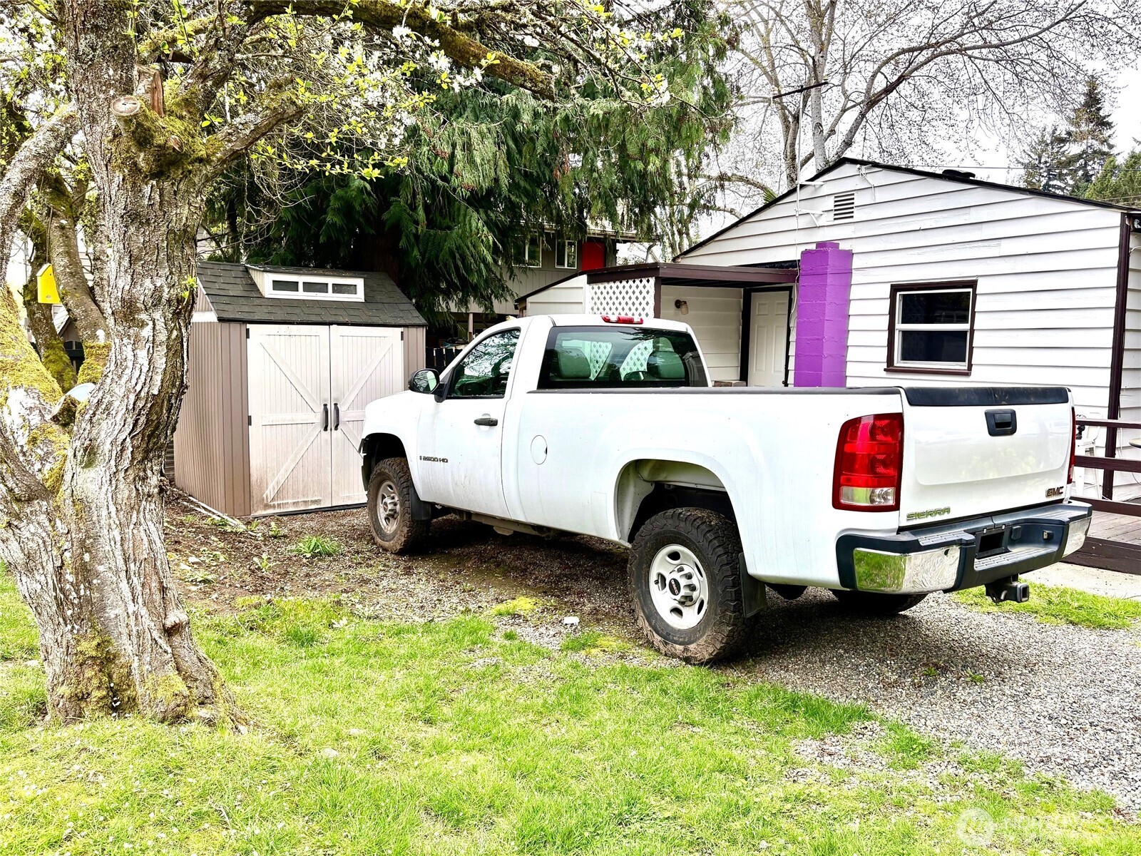 10030 30th Avenue Southwest Seattle, WA 98126 - Photo 3 of 7