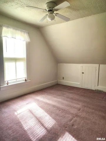 $139,900 | 458 West Pine Street, Canton, IL 61520