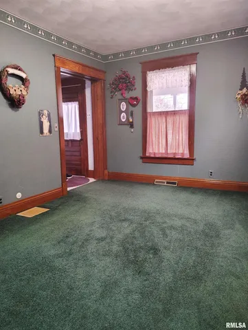 $139,900 | 458 West Pine Street, Canton, IL 61520