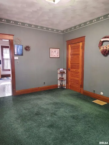 $139,900 | 458 West Pine Street, Canton, IL 61520