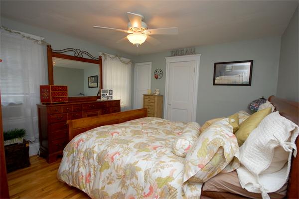 40 Magnolia Road Swampscott, MA 01907 - Photo 12 of 17 Gallery Image 12