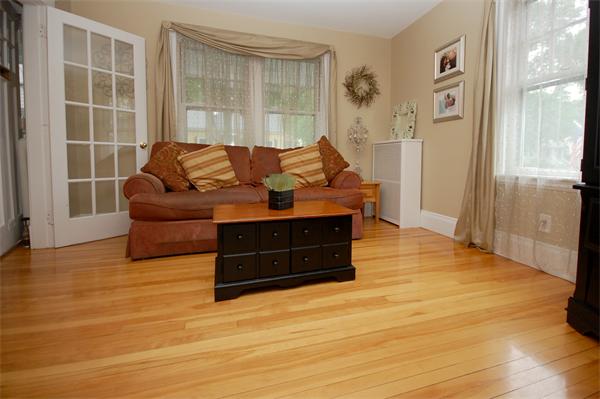 40 Magnolia Road Swampscott, MA 01907 - Photo 8 of 17 Gallery Image 8