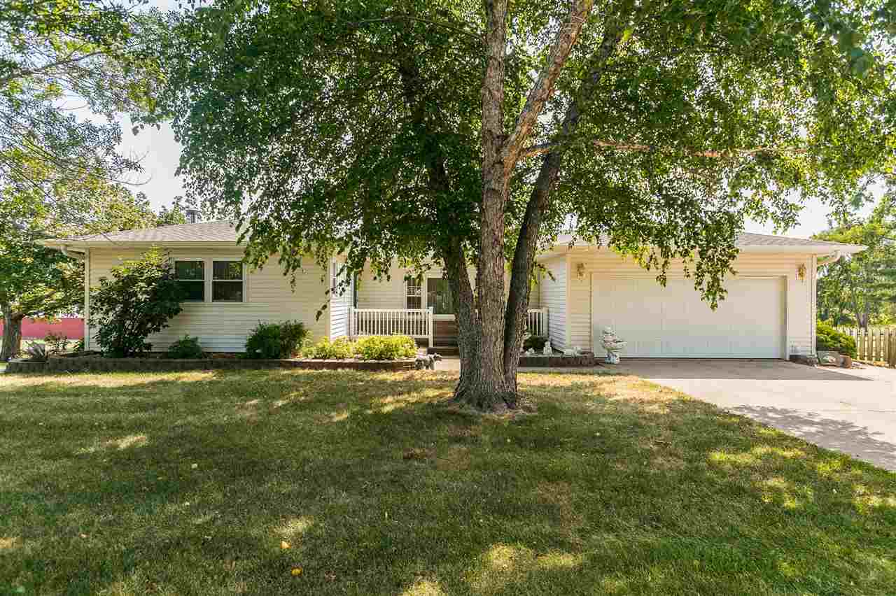 4305 West Post Road Southwest Cedar Rapids, IA 52404 - Photo 8 of 50 Gallery Image 8