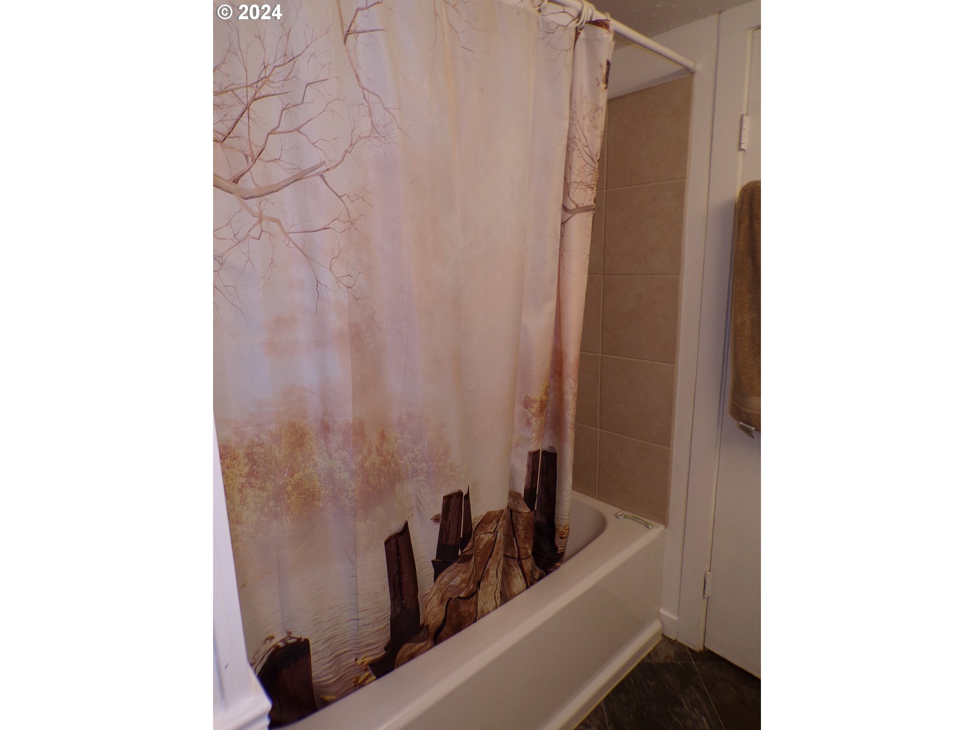 730 Forest Lane Cascade Locks, OR 97014 - Photo 22 of 43