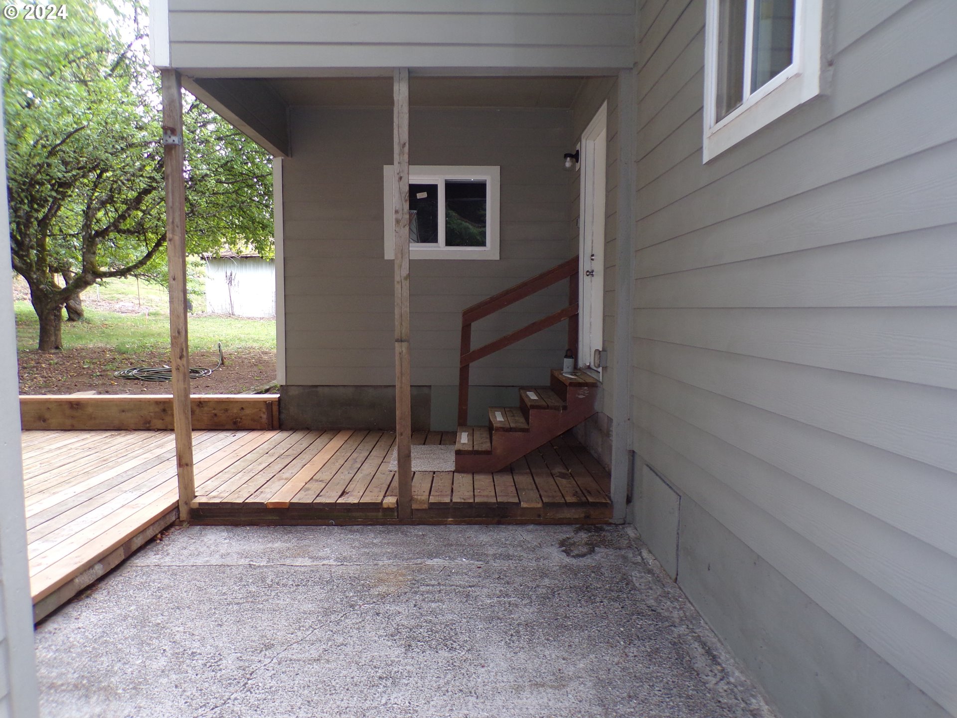 730 Forest Lane Cascade Locks, OR 97014 - Photo 40 of 43