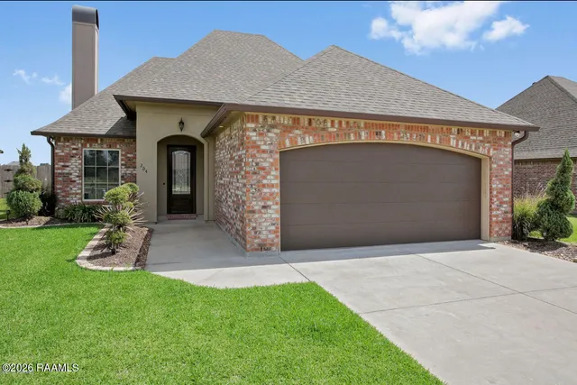 $2,250 | 204 Crenshaw Drive, Lafayette, LA 70508