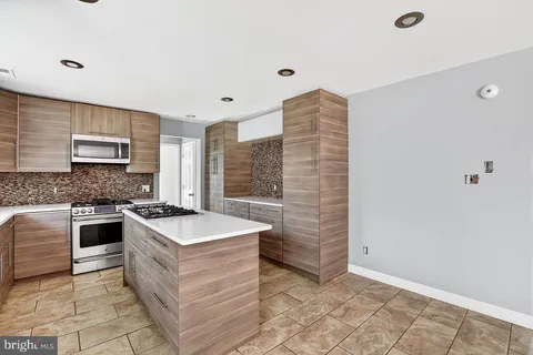 $414,900 | 1244 Whispering Woods Drive, Williamstown, NJ 08094