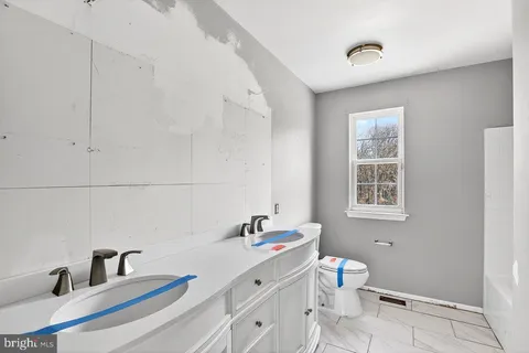 $414,900 | 1244 Whispering Woods Drive, Williamstown, NJ 08094