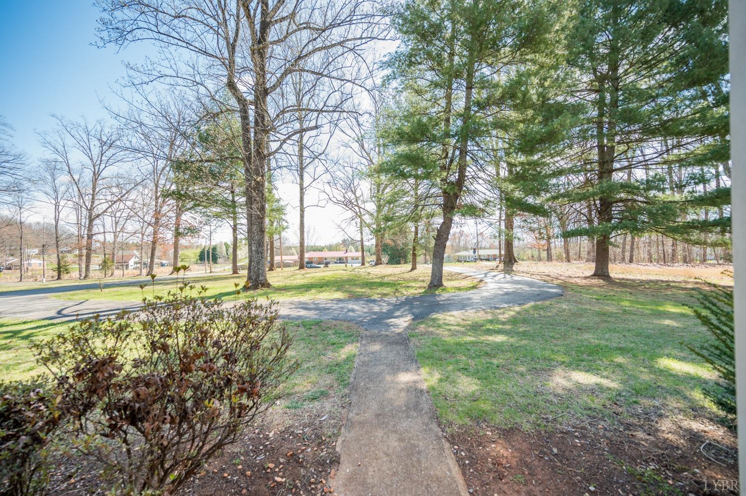527 Gough Road Rustburg, VA 24588 - Photo 8 of 59