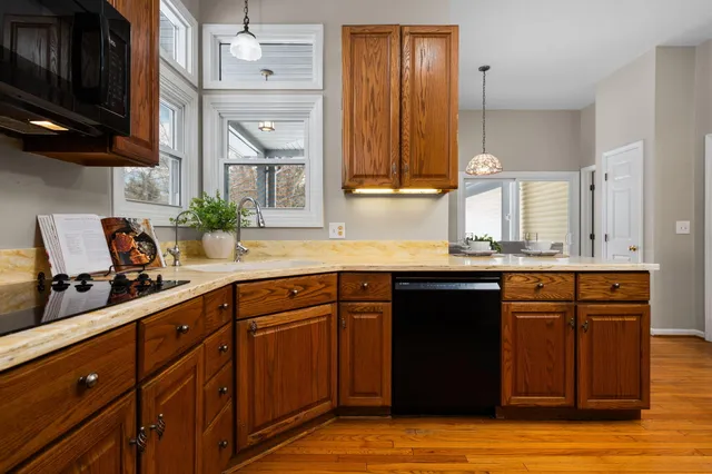 $620,000 | 5971 Creekview Court, Ann Arbor, MI 48108