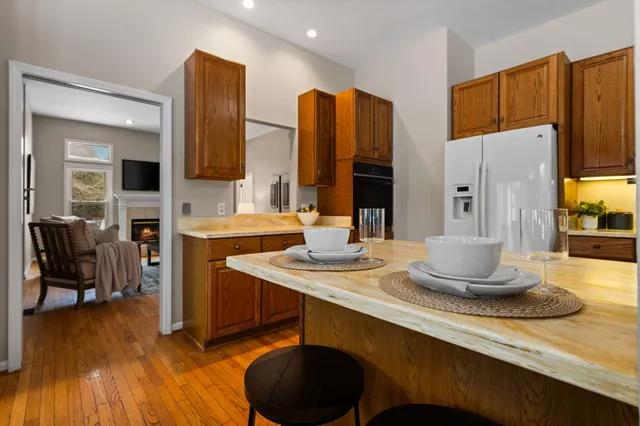 $620,000 | 5971 Creekview Court, Ann Arbor, MI 48108