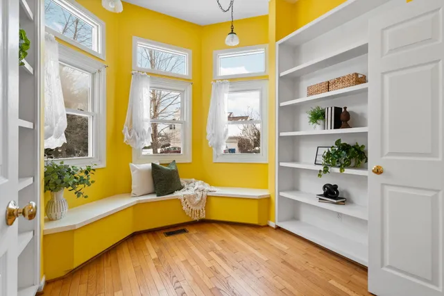 $620,000 | 5971 Creekview Court, Ann Arbor, MI 48108