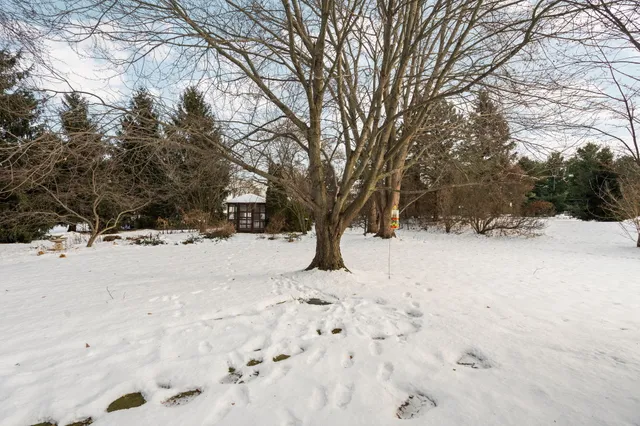 $620,000 | 5971 Creekview Court, Ann Arbor, MI 48108