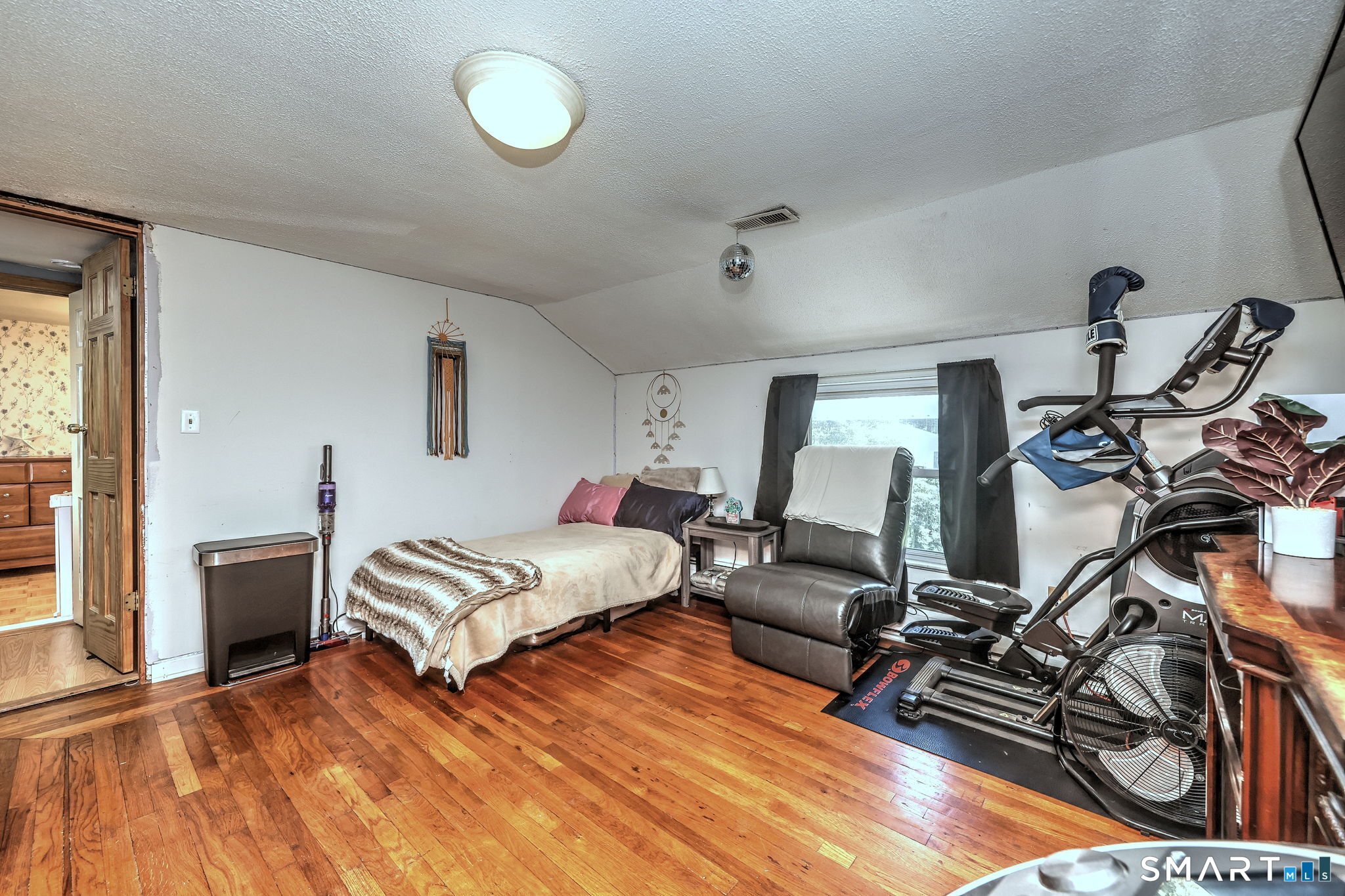 312 Old Point Road Milford, CT 06460 - Photo 37 of 40 Gallery Image 37