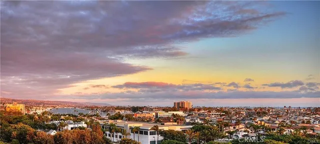 $1,497,500 | 210 Lille Lane, Unit 208, Newport Beach, CA 92663