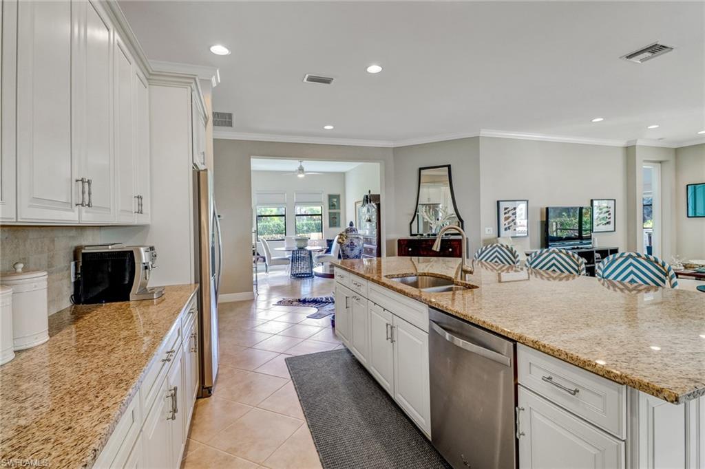 4435 Raffia Palm Circle Naples, FL 34119 - Photo 5 of 34 Gallery Image 5