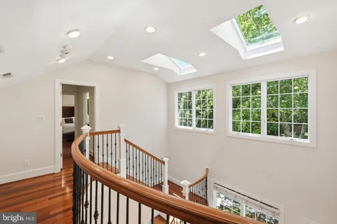 $1,150,000 | 414 Skyhill Road, Alexandria, VA 22314