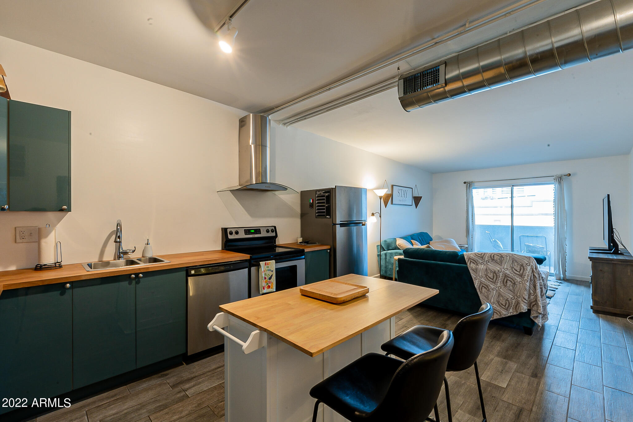 355 East Thomas Road, Unit B204 Phoenix, AZ 85012 - Photo 12 of 30 Thomas-11