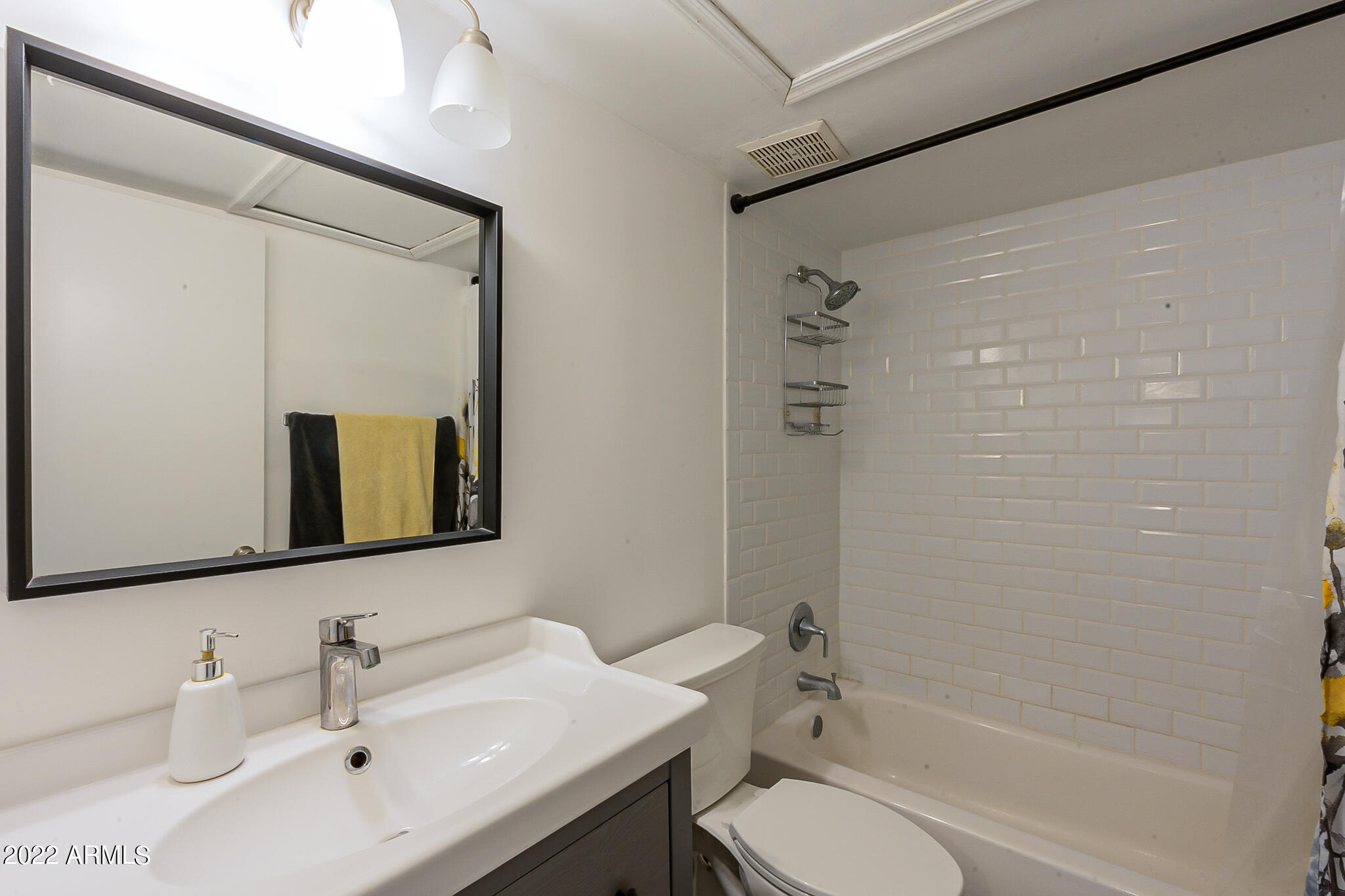 355 East Thomas Road, Unit B204 Phoenix, AZ 85012 - Photo 13 of 30 Thomas-12
