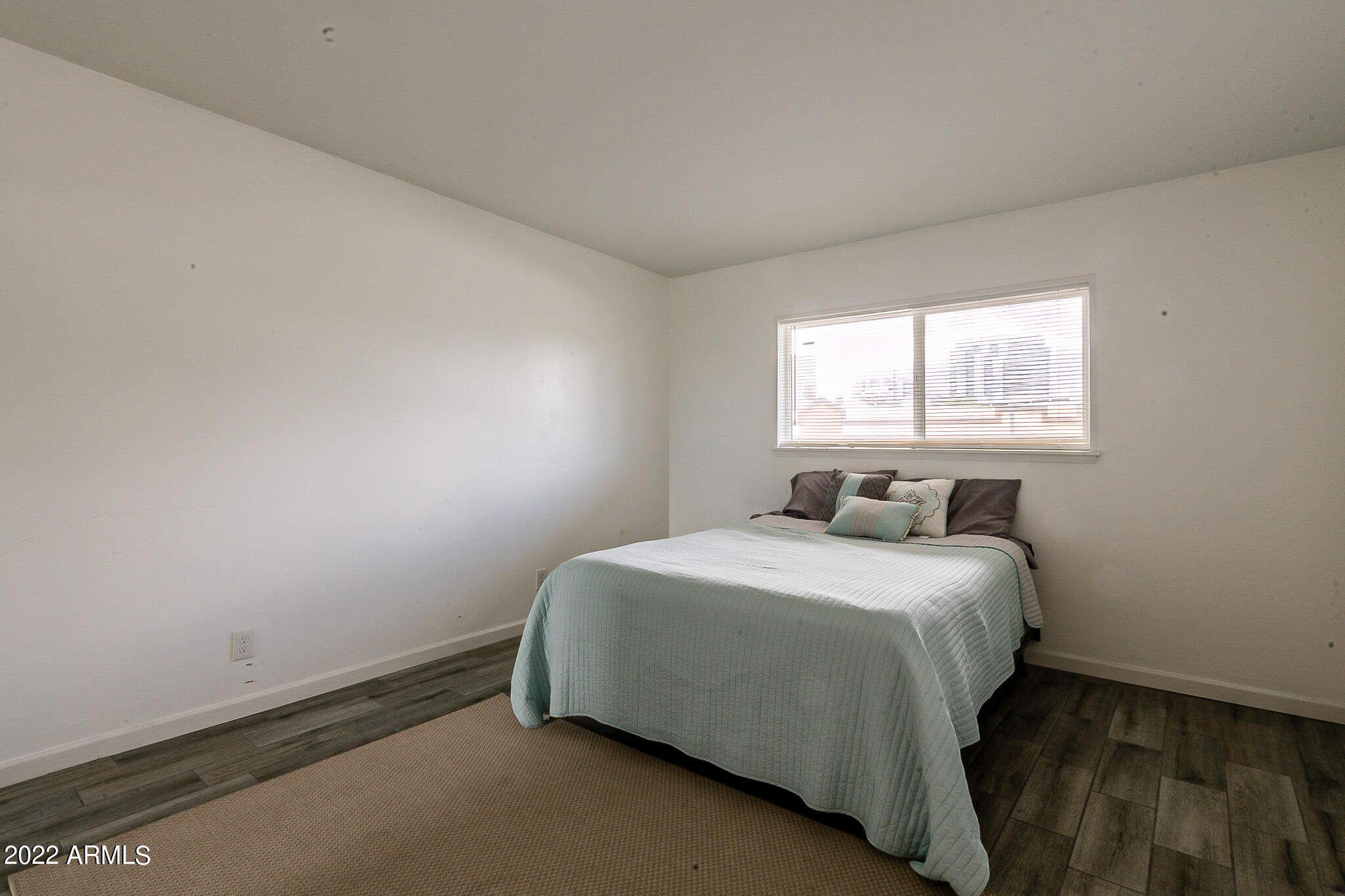 355 East Thomas Road, Unit B204 Phoenix, AZ 85012 - Photo 14 of 30 Thomas-13