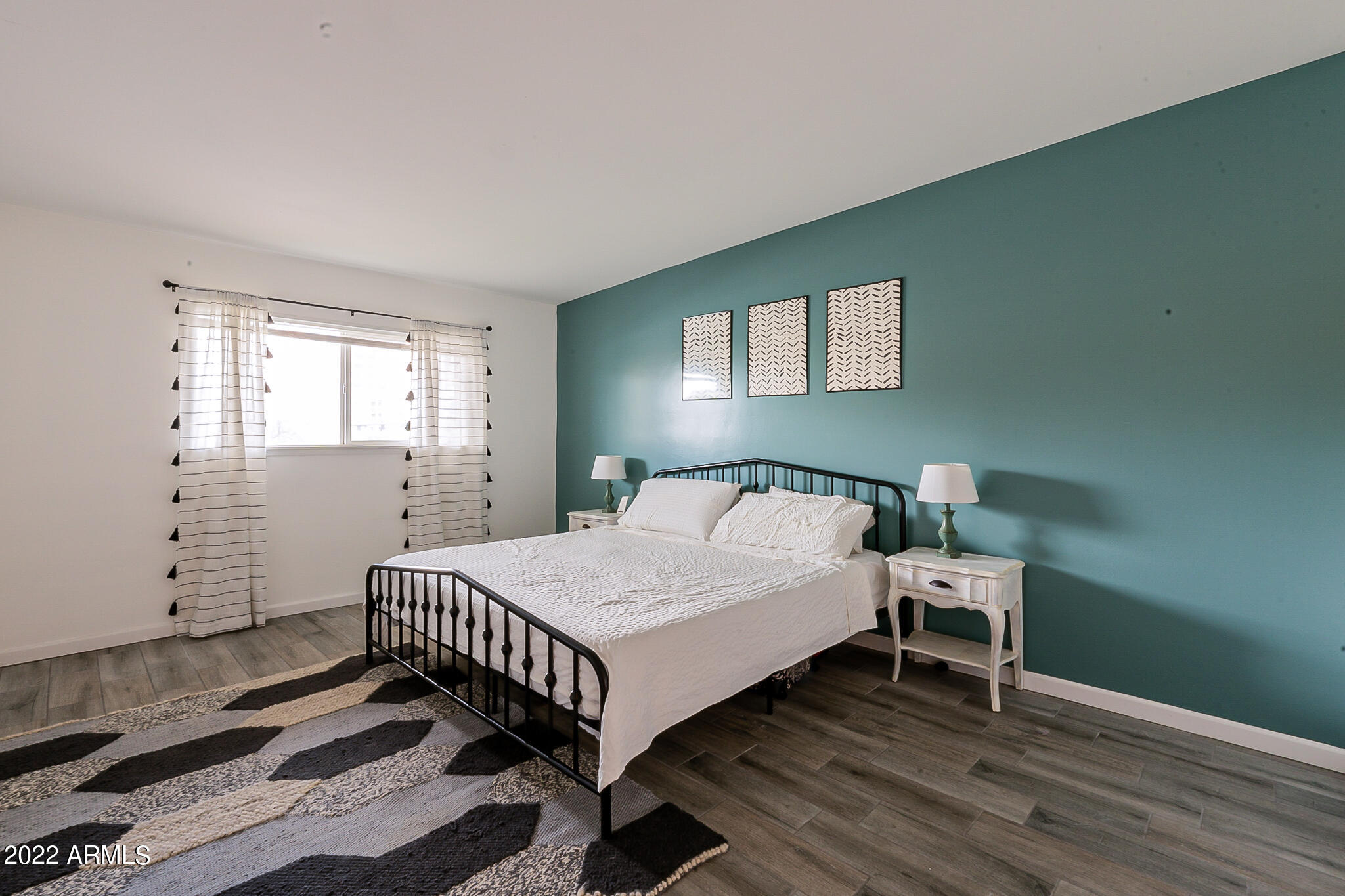355 East Thomas Road, Unit B204 Phoenix, AZ 85012 - Photo 20 of 30 Thomas-16