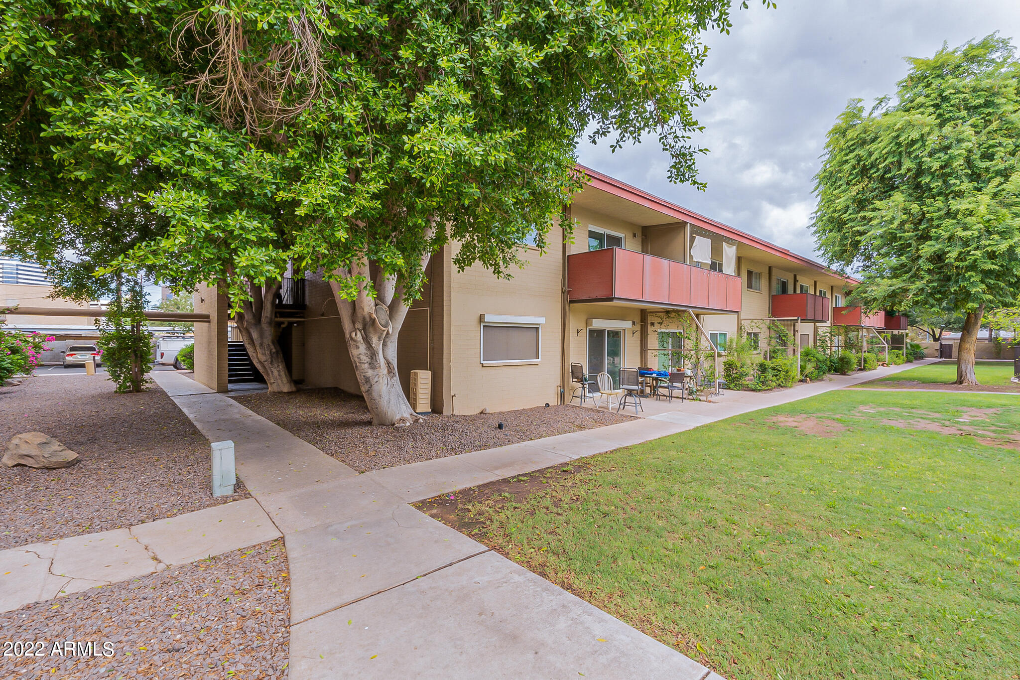 355 East Thomas Road, Unit B204 Phoenix, AZ 85012 - Photo 27 of 30 Thomas-29