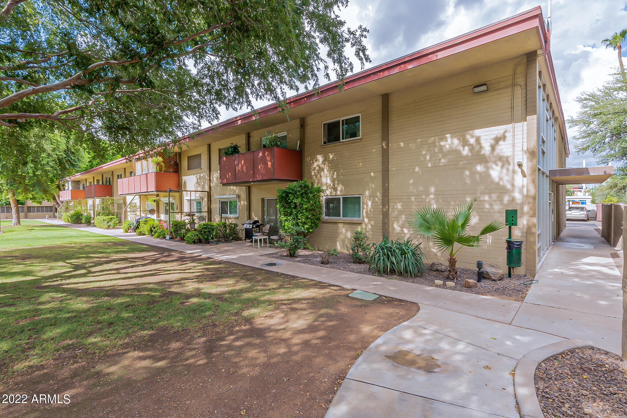 355 East Thomas Road, Unit B204 Phoenix, AZ 85012 - Photo 29 of 30 Thomas-28