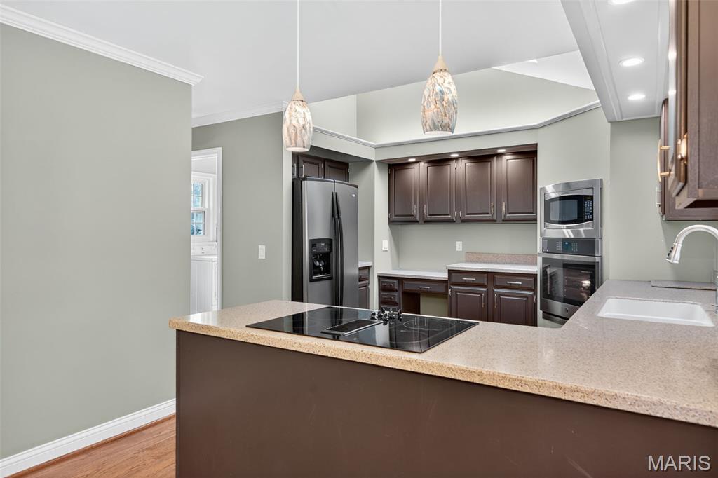 1505 Timberbluff Court Chesterfield, MO 63017 - Photo 11 of 48