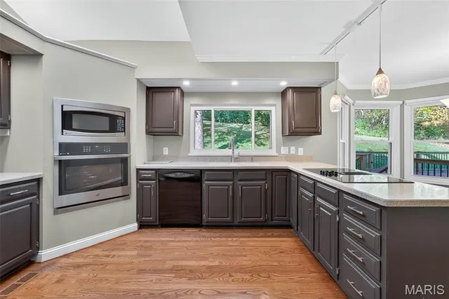 $675,000 | 1505 Timberbluff Court, Chesterfield, MO 63017