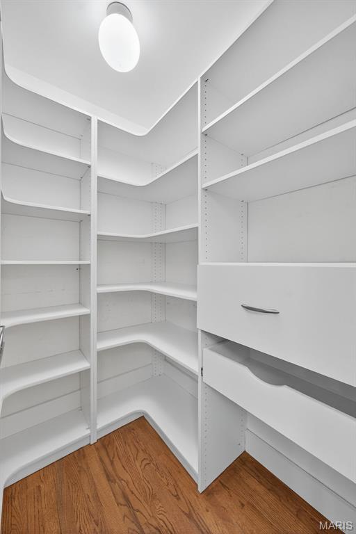 1505 Timberbluff Court Chesterfield, MO 63017 - Photo 15 of 48