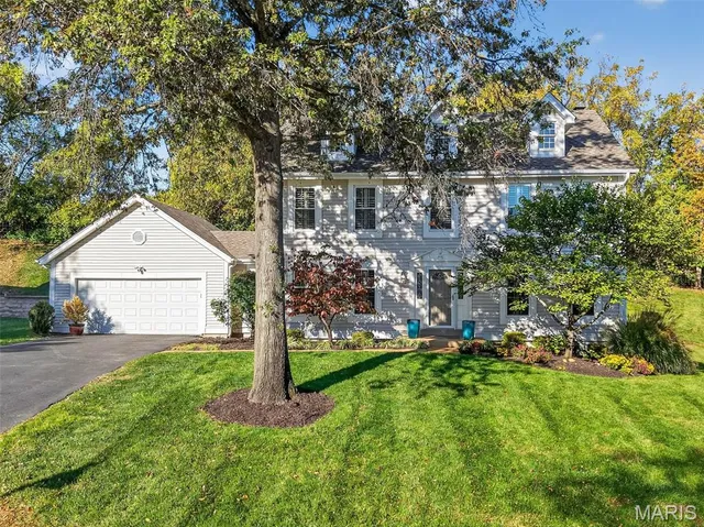 $675,000 | 1505 Timberbluff Court, Chesterfield, MO 63017