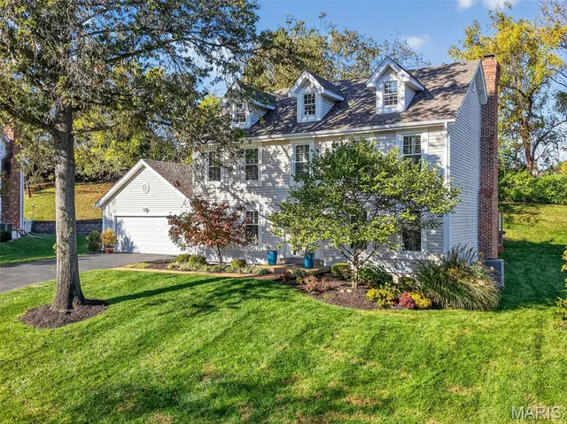 $675,000 | 1505 Timberbluff Court, Chesterfield, MO 63017