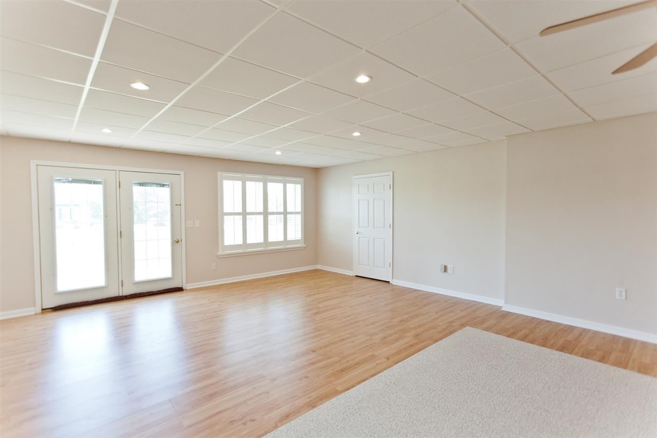 3042 Timberline Drive Riverside, IA 52327 - Photo 20 of 25 Gallery Image 20