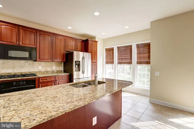 $2,800 | 14580 Crossfield Way, Unit 89A, Woodbridge, VA 22191